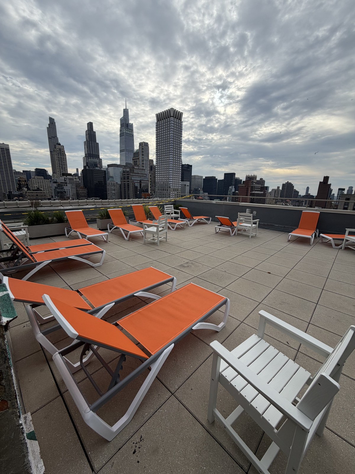 26th Floor Private Rooftop Sundeck